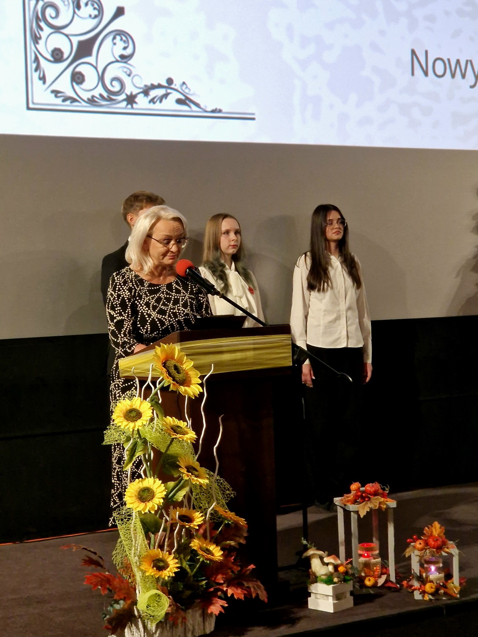 Zdjęcie Ślubowanie kl 1 2025 (32)d6693cd4-2dc9-41b5-a34e-8ca8a496718e.jpg w galerii Ślubowanie klas pierwszych (6.10.2025)